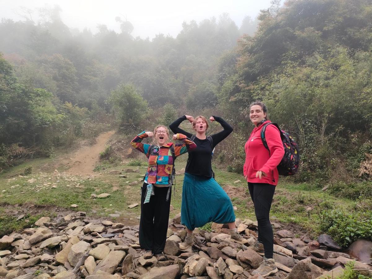 Indigenous Homestay- Trek- Food- Bus Mu Cang Chai 外观 照片