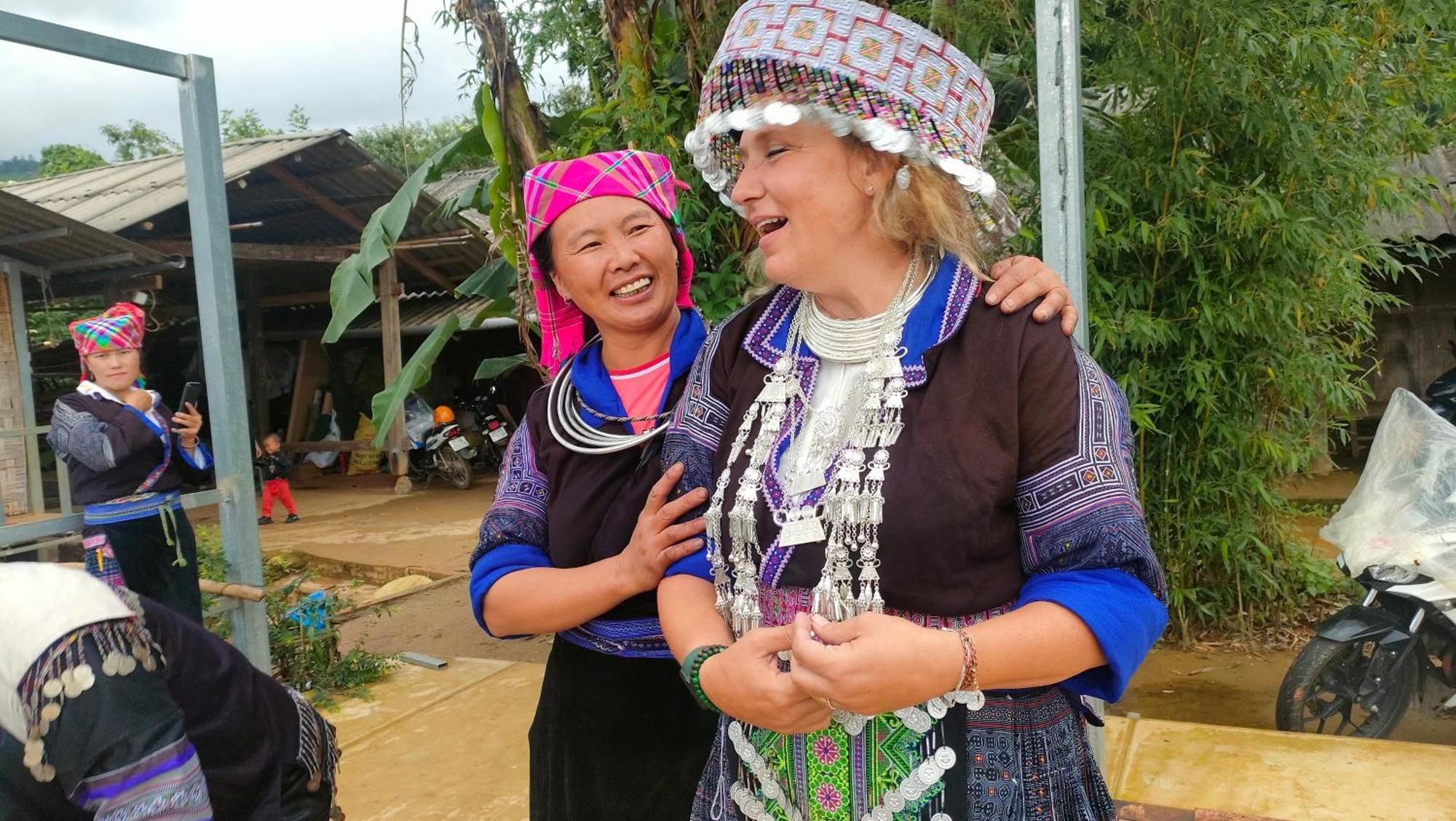 Indigenous Homestay- Trek- Food- Bus Mu Cang Chai 外观 照片