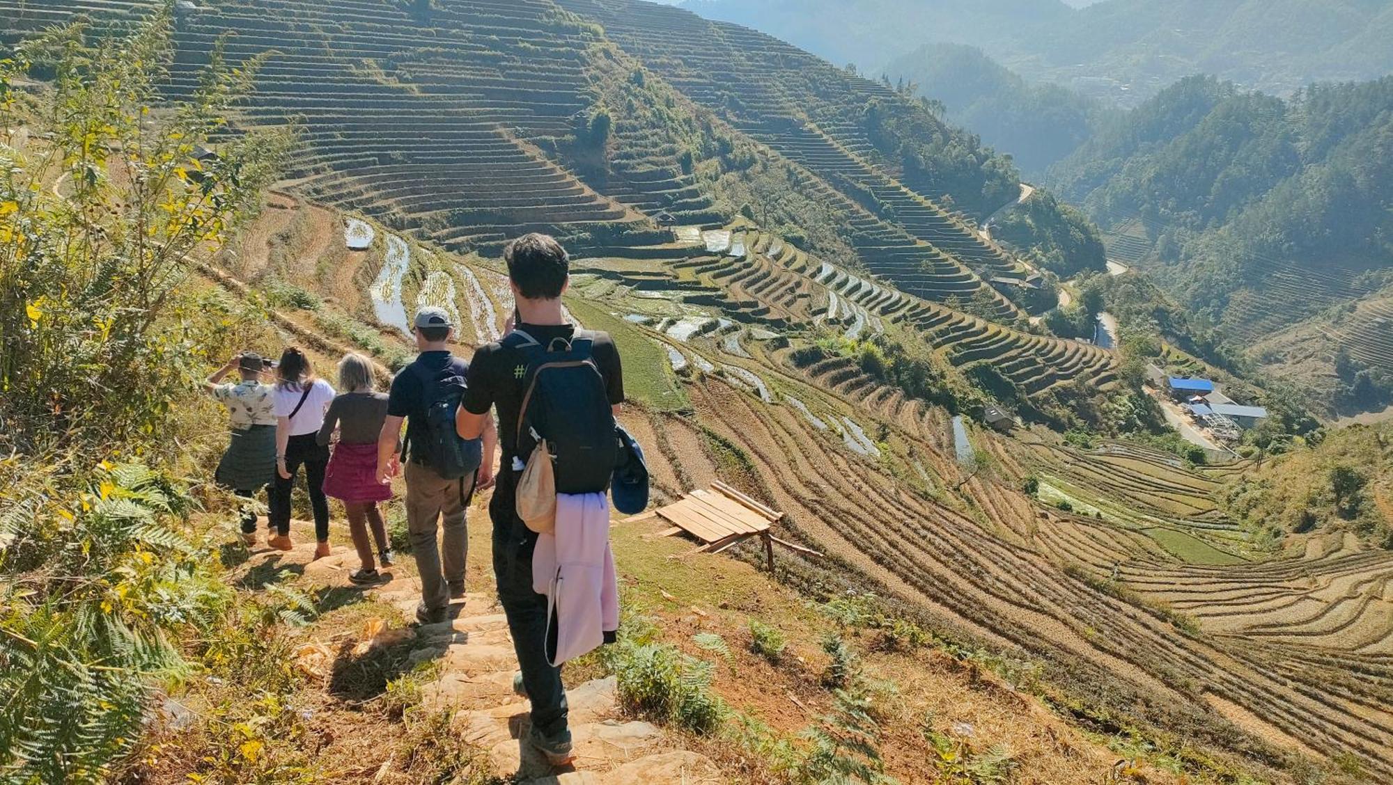 Indigenous Homestay- Trek- Food- Bus Mu Cang Chai 外观 照片
