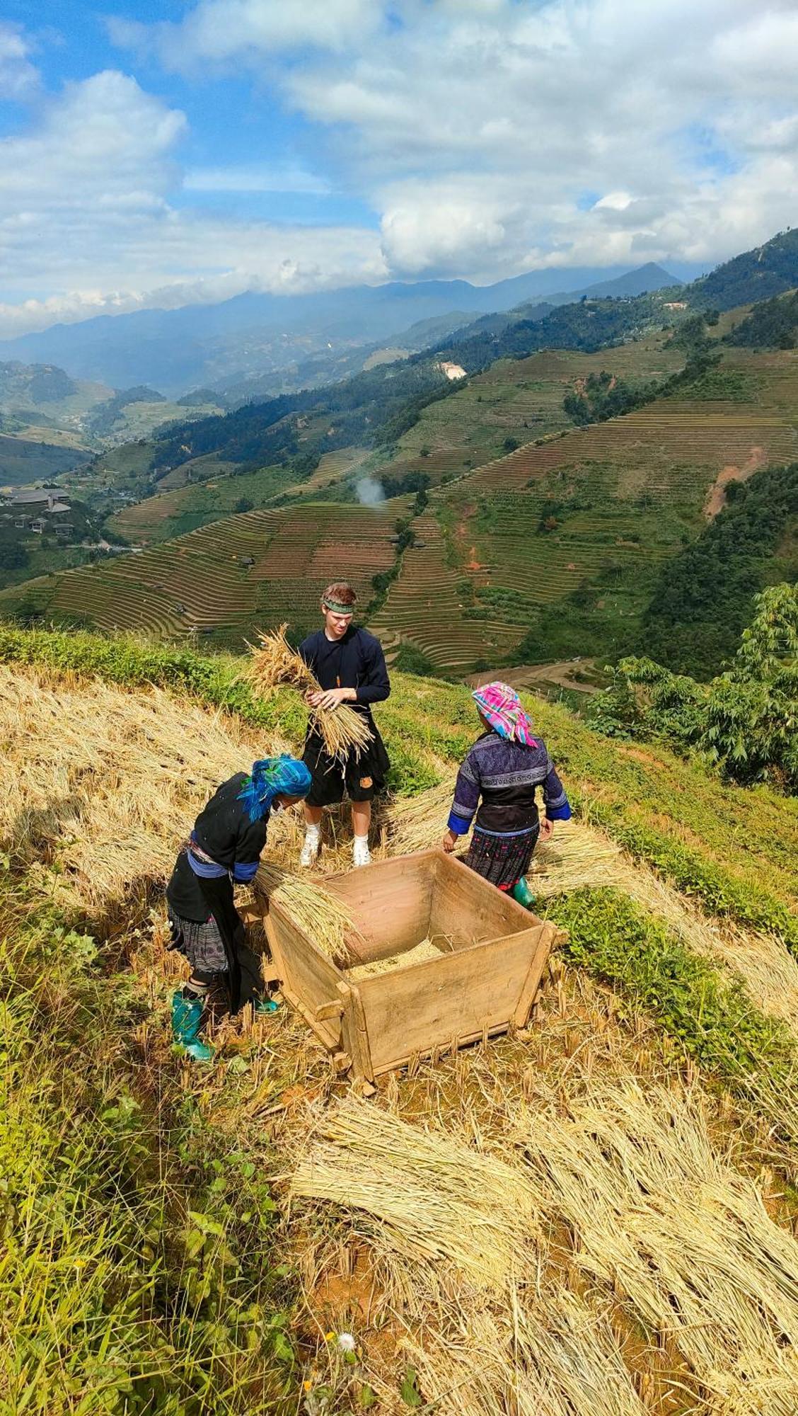 Indigenous Homestay- Trek- Food- Bus Mu Cang Chai 外观 照片
